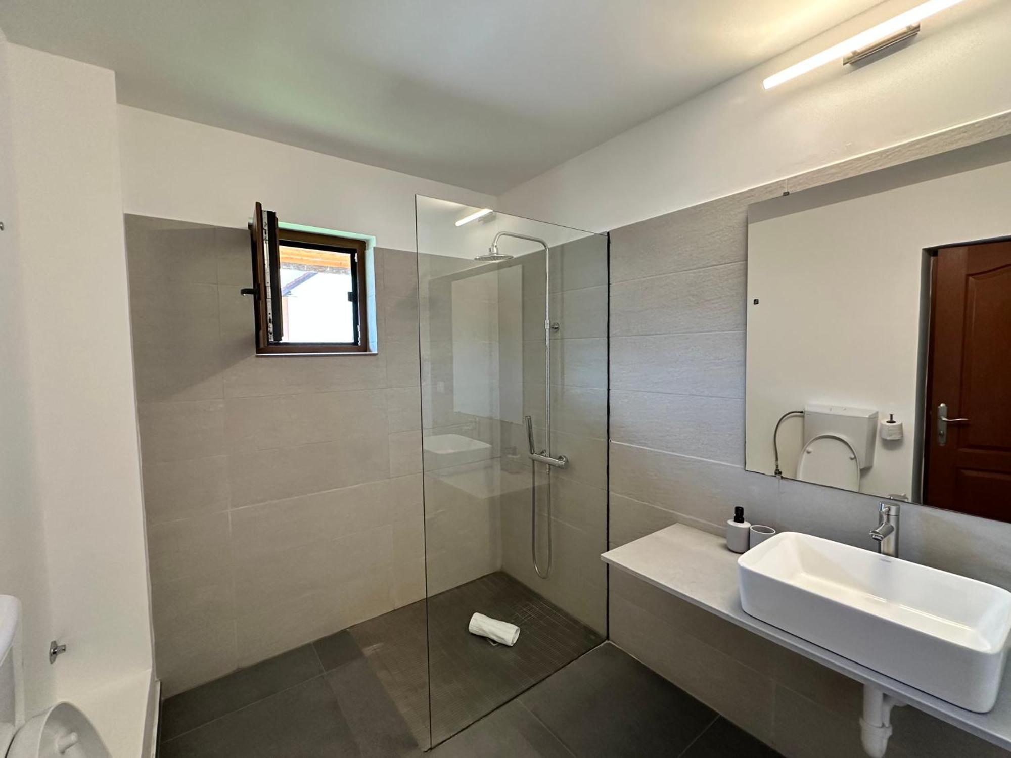 Casa Nube Hotel Orşova Eksteriør billede